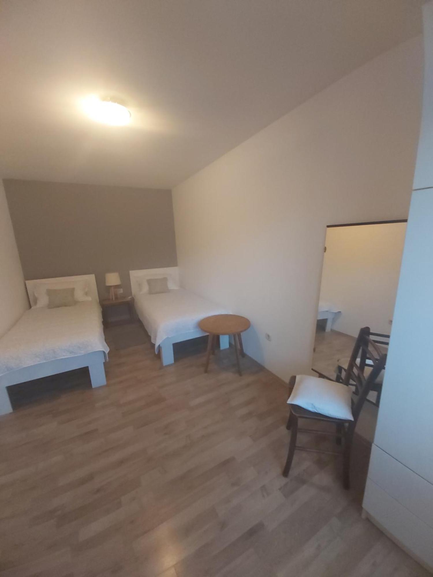 Apartman Luce With Shared Pool Zadar Extérieur photo