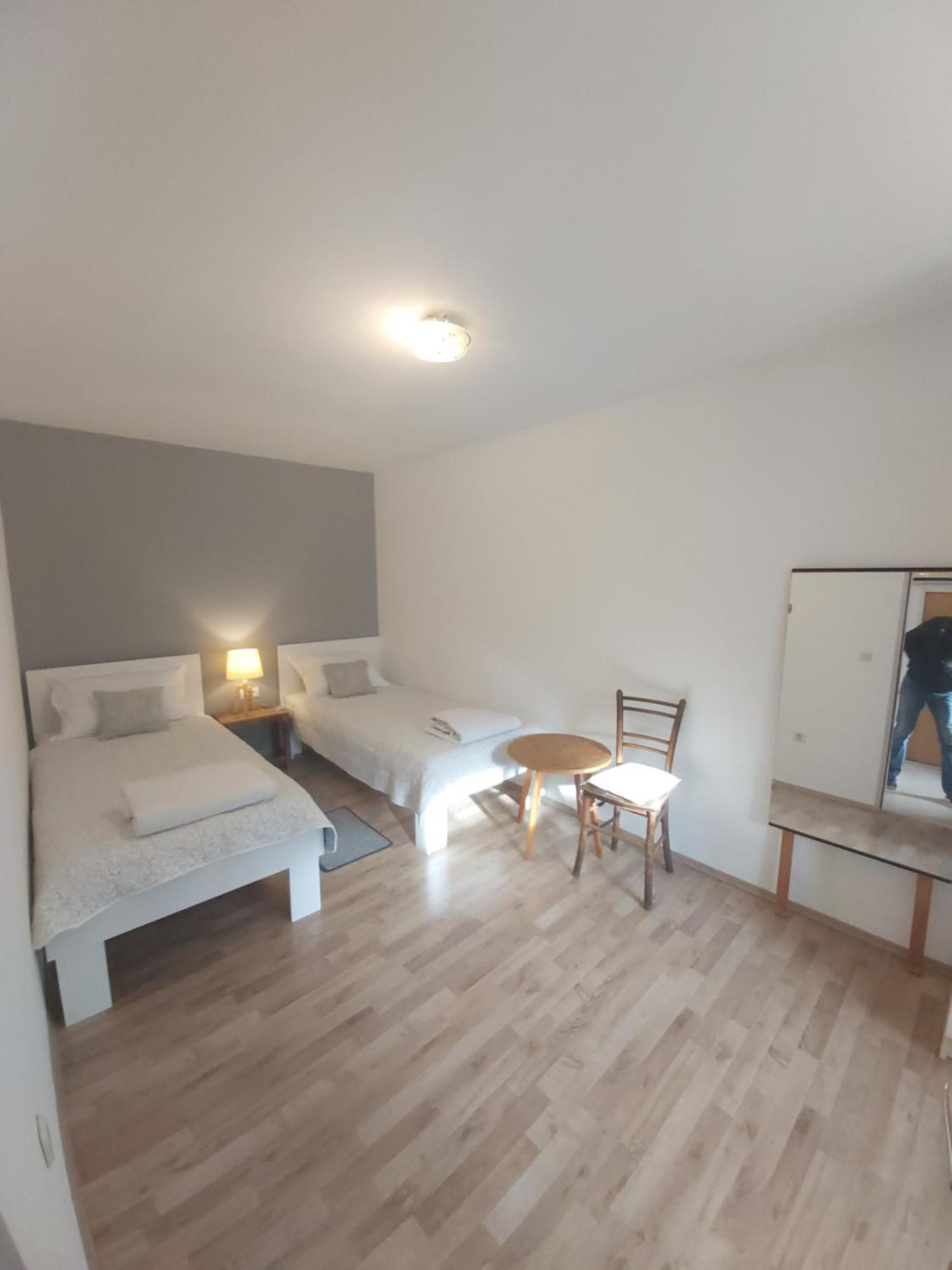 Apartman Luce With Shared Pool Zadar Extérieur photo
