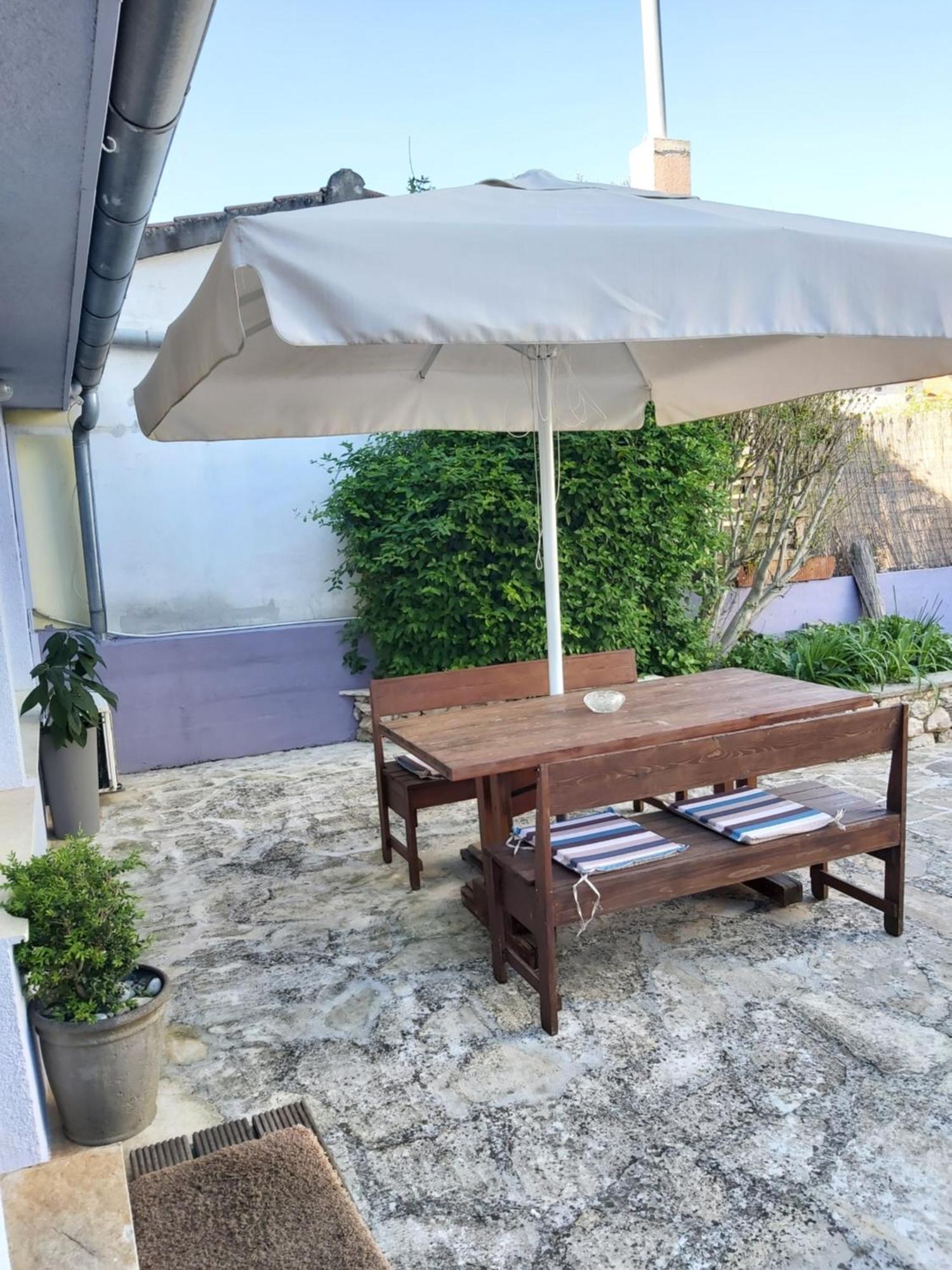 Apartman Luce With Shared Pool Zadar Extérieur photo